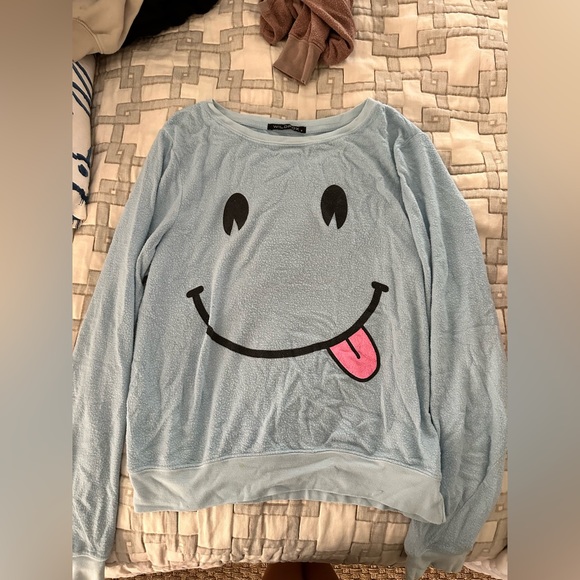 Blue wildfox sweater smiley face - Picture 3 of 3
